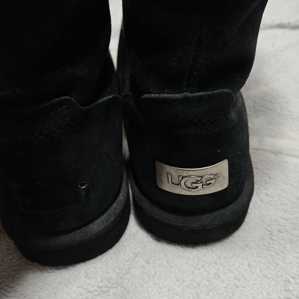 UGG Black and Gray Women's Boots - Picture 5 of 5